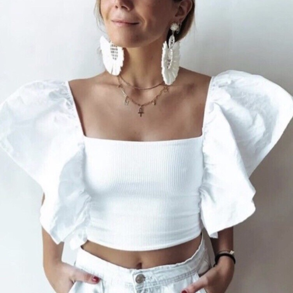 NWOT Zara Ribbed Shirt with Fluttered Sleeve